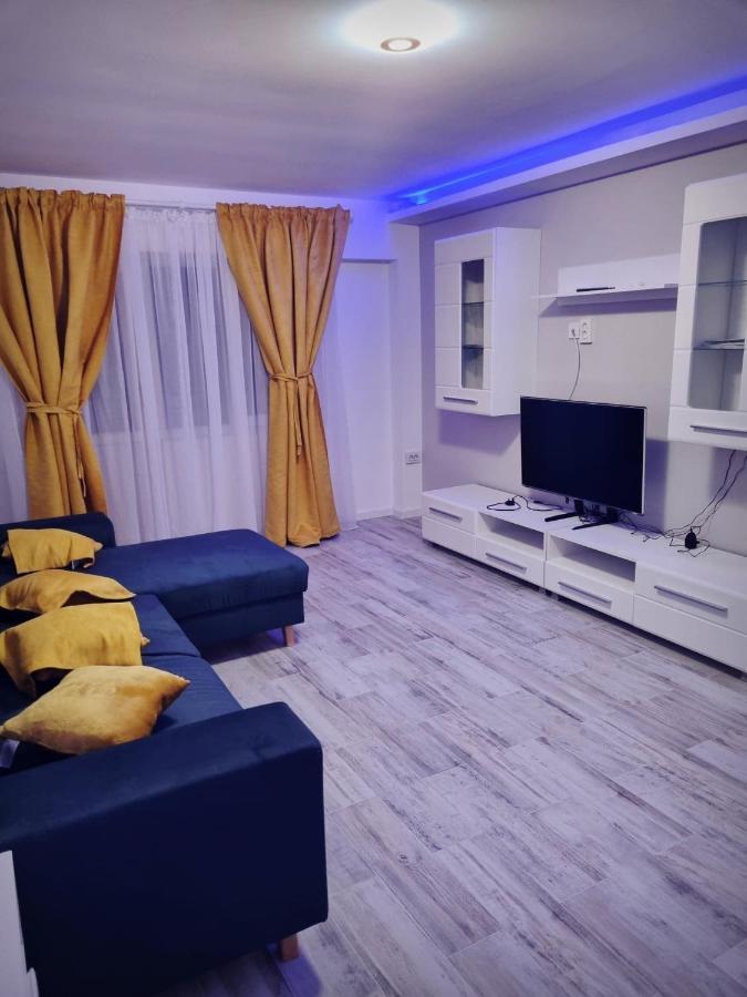 Luxurious Apartment With 3 Rooms And 2 Bathrooms In Corabia Exteriér fotografie